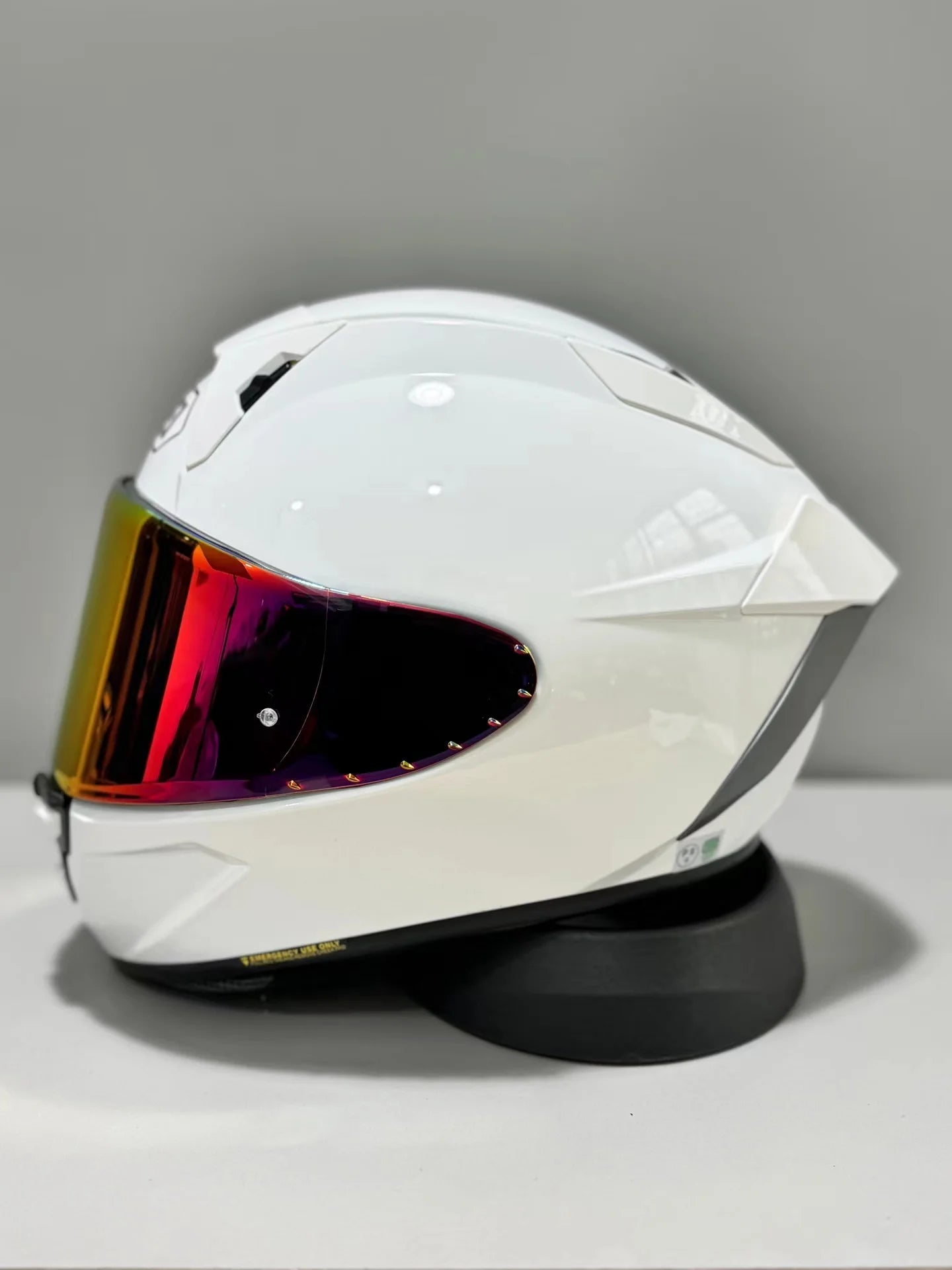 Shoei X-Fifteen X-SPR Pro – Glossy Full-Face Performance Helmet